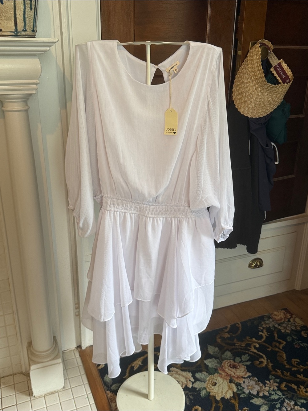 JODIFL White Tiered Chiffon Midi‎ dress-NWT.